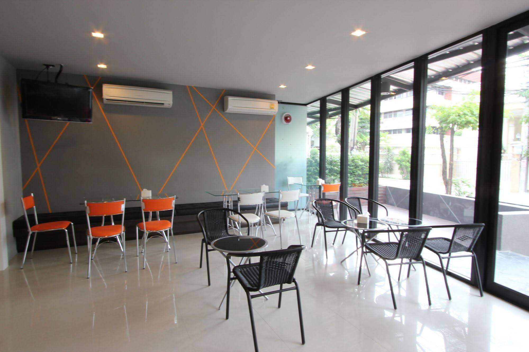 Hotel 14 Living Bangkok Exterior foto